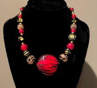 Necklace Red Center Black Gold (NBA37) by 